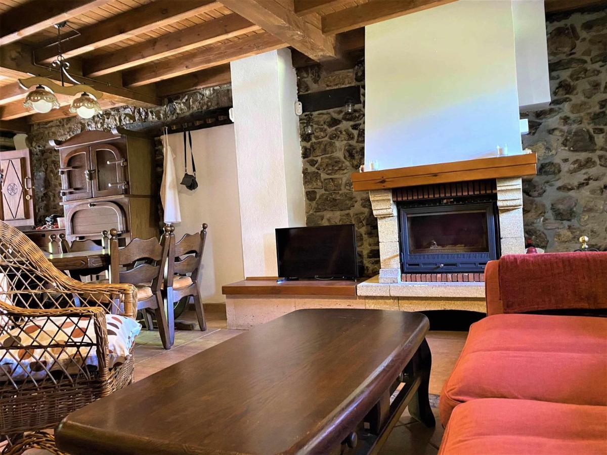 La Casina De Orfeo En Cuenco Onís Esterno foto